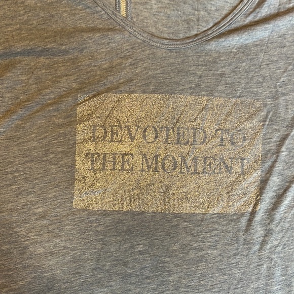 Lululemon blue silver Devoted to the Moment short sleeve t-shirt ladies size 8 - Picture 5 of 7